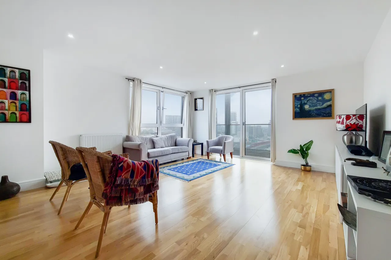 57 Paxton Point, 3 Merryweather Place, London, photo 6