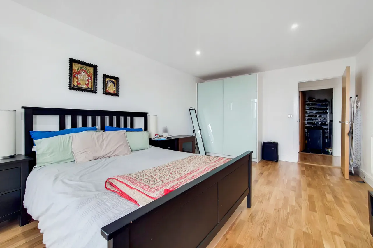 57 Paxton Point, 3 Merryweather Place, London, photo 11