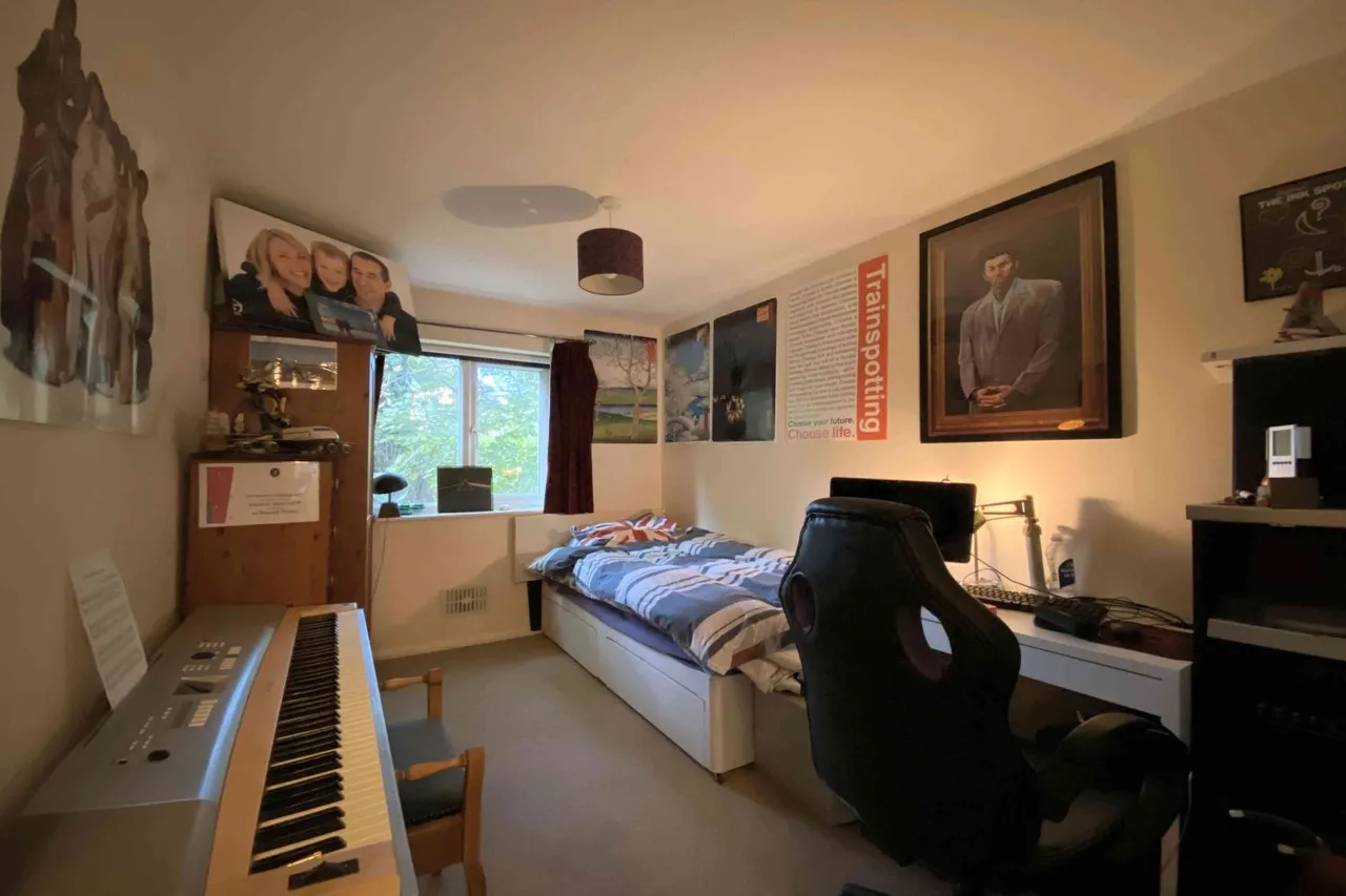 Church Road, Bookham, KT23, photo 5