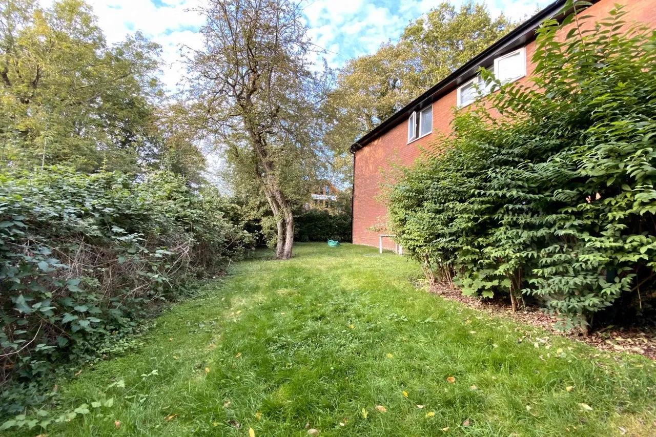Church Road, Bookham, KT23, photo 6