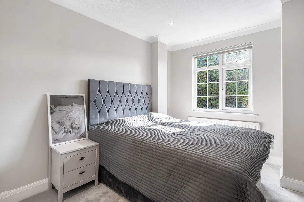 Ravenswood Close, Cobham, KT11, photo 5