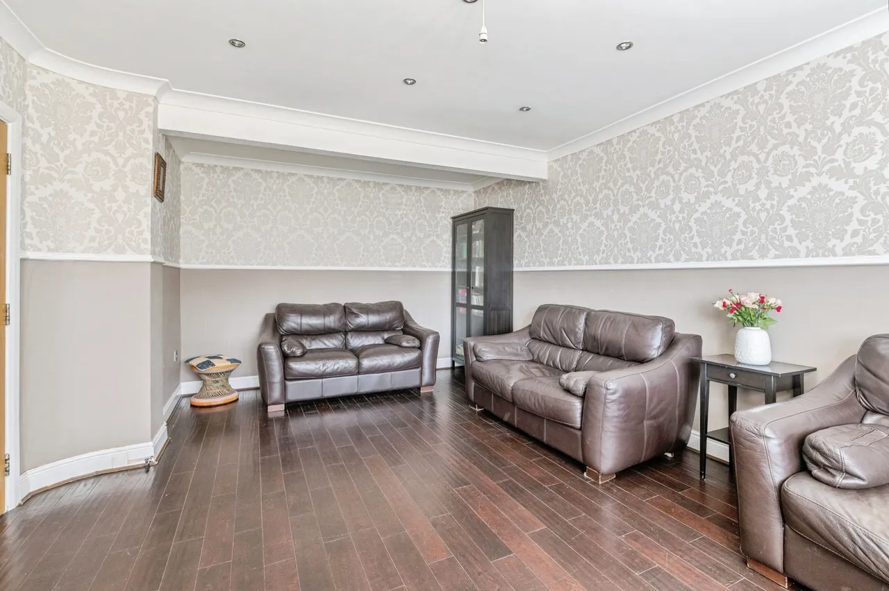 Long Lane, Grays, Essex, RM16, photo 8
