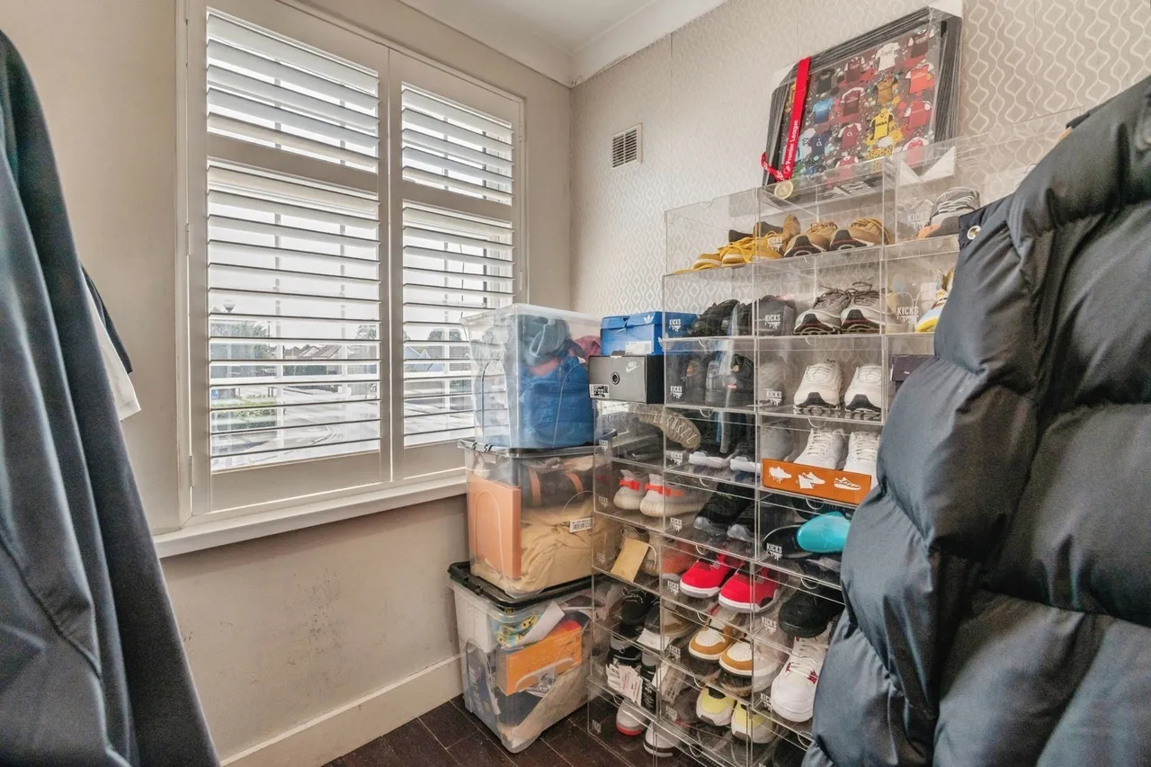 Long Lane, Grays, Essex, RM16, photo 24