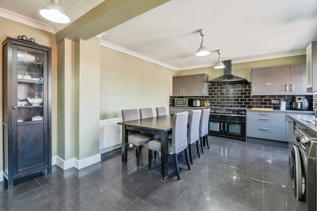 Long Lane, Grays, Essex, RM16, photo 10