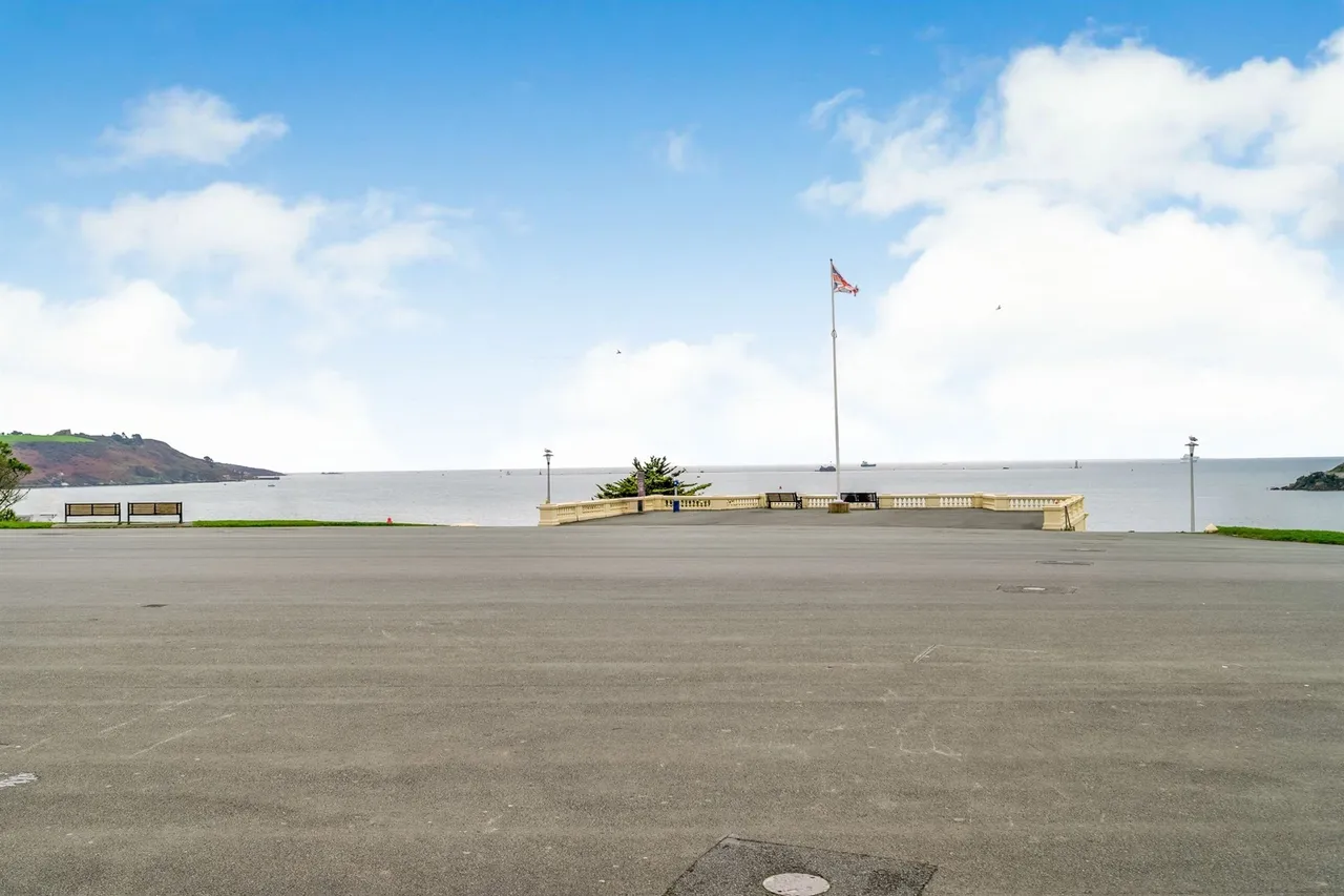 The Esplanade, The Hoe, PL1, photo 15