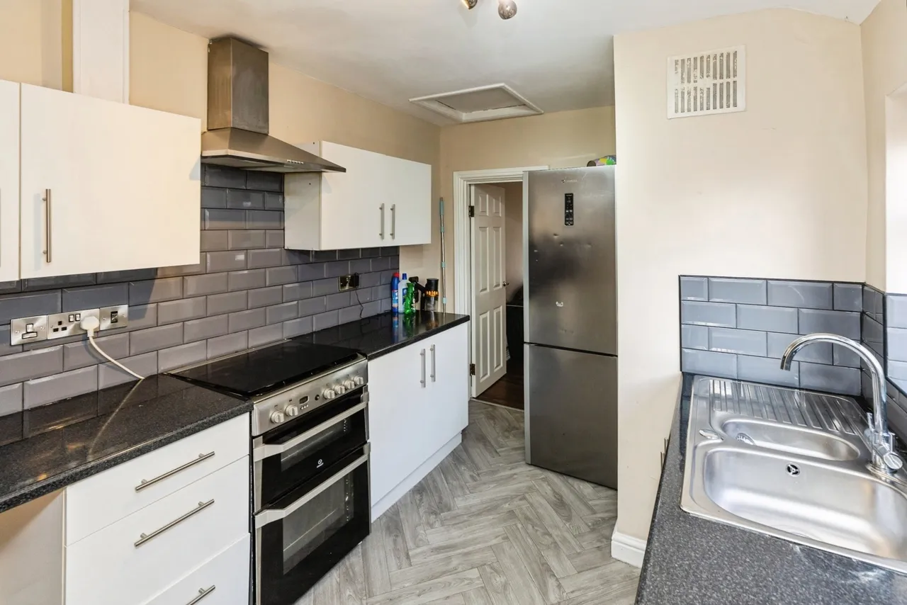 Stanley Road, Ponciau, LL14, photo 4