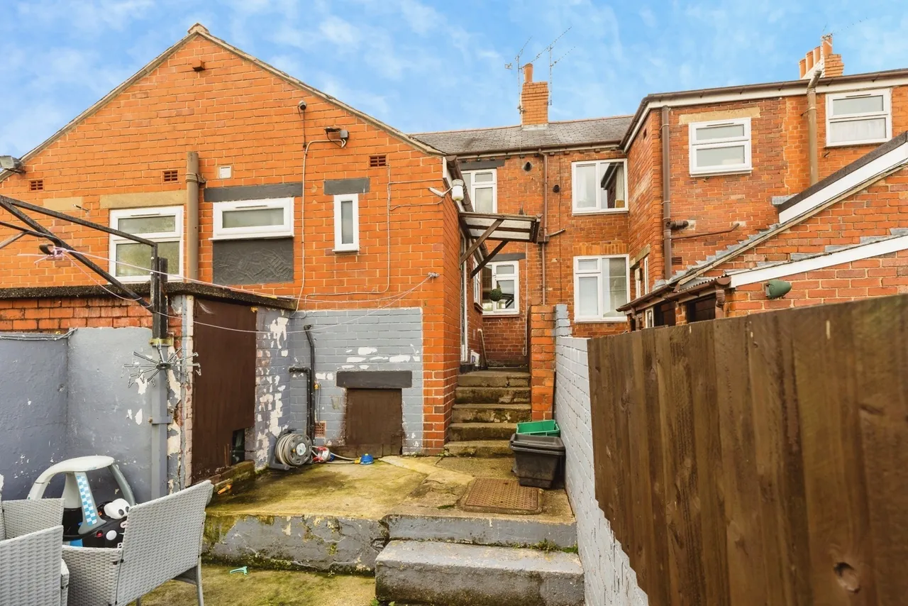 Stanley Road, Ponciau, LL14, photo 16