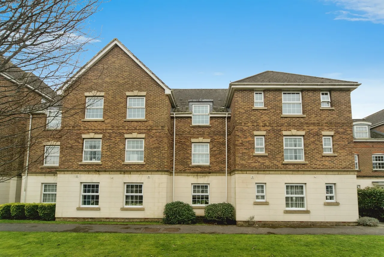 1 bed flat for sale — Scholars Walk, Bexhill-On-Sea