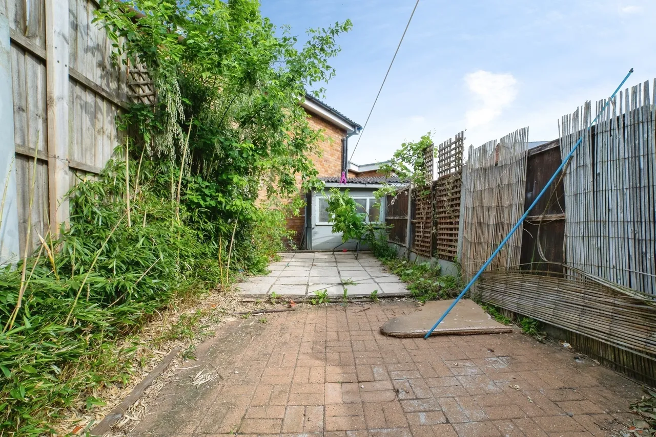 Blackwell Road, Huthwaite, Sutton-in-Ashfield, Nottinghamshire, NG17, photo 14
