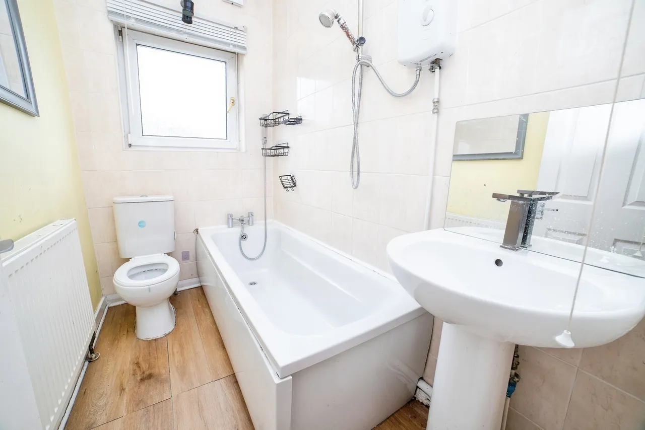 Blackwell Road, Huthwaite, Sutton-in-Ashfield, Nottinghamshire, NG17, photo 13
