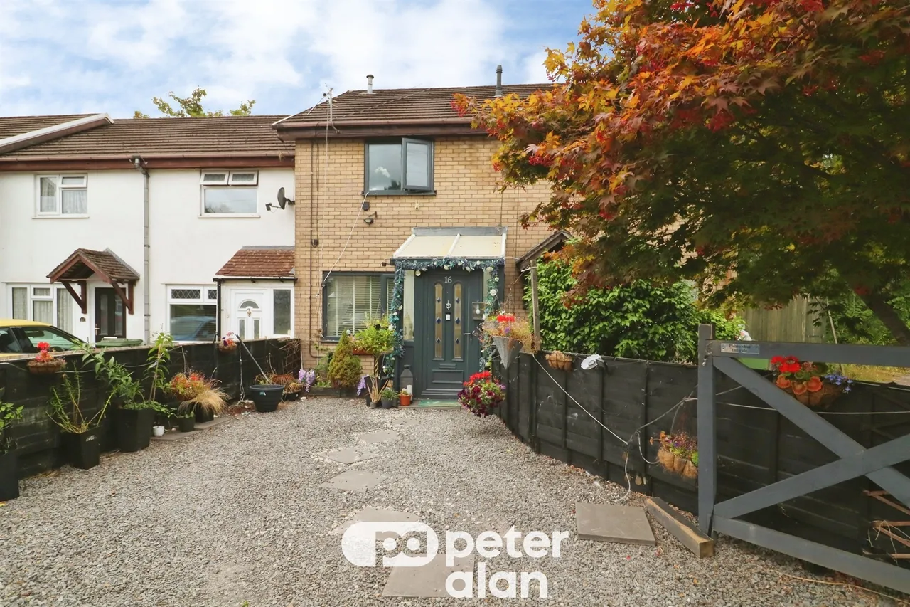 2 bed house for sale, Glan-Y-Ffordd Cardiff, CF15