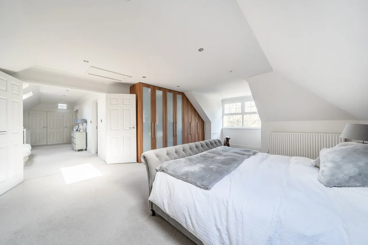Blackdown Avenue, Pyrford, GU22, photo 19