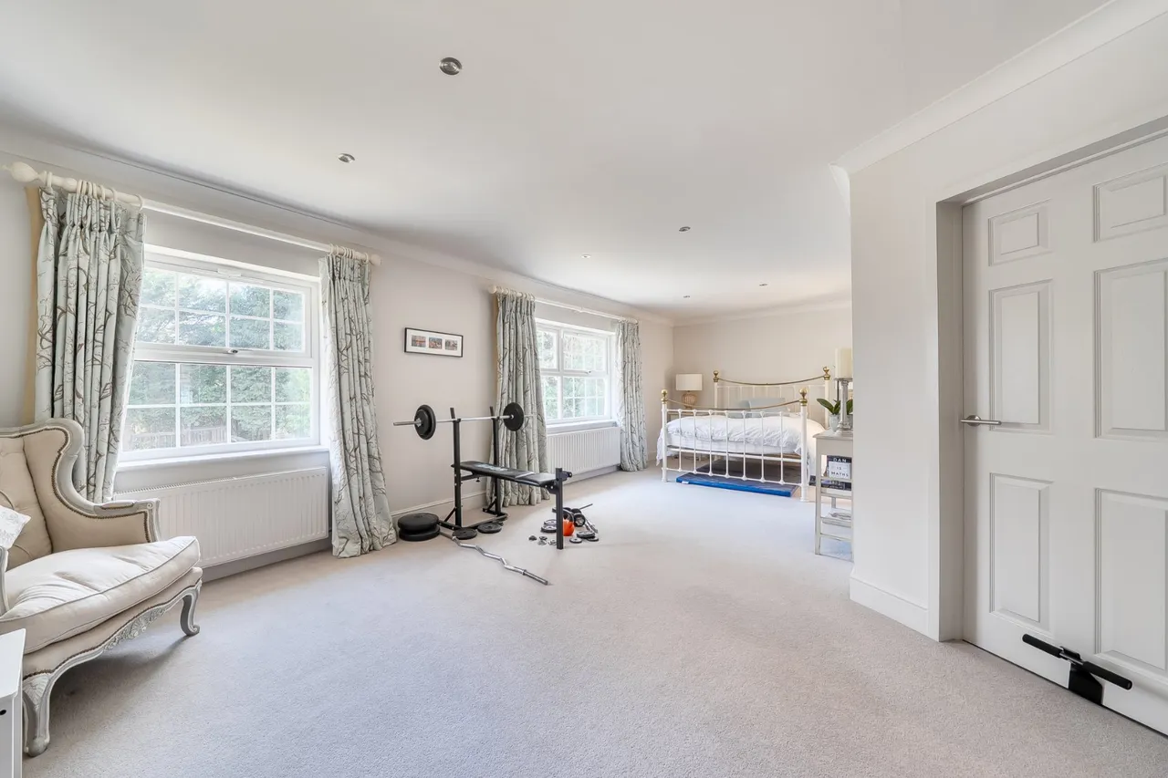 Blackdown Avenue, Pyrford, GU22, photo 23