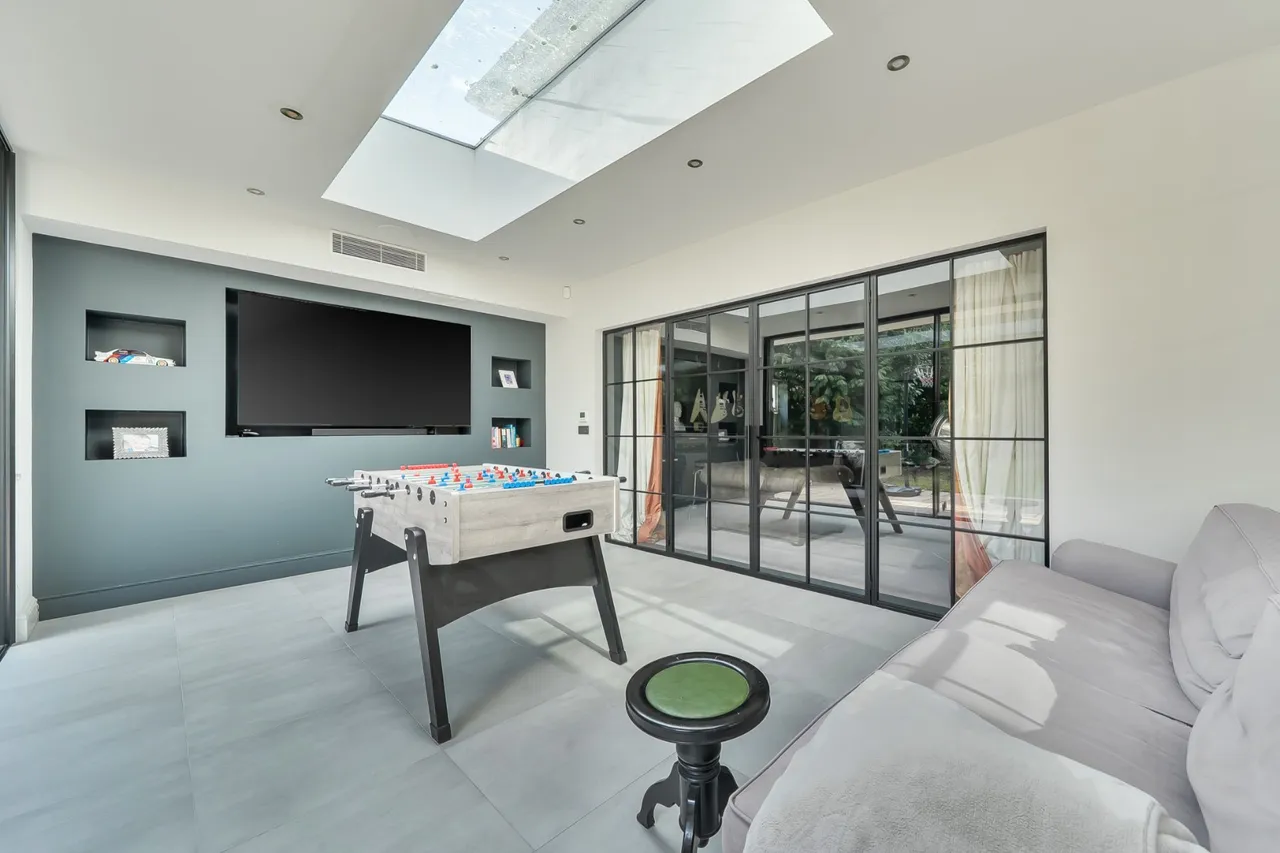Blackdown Avenue, Pyrford, GU22, photo 9