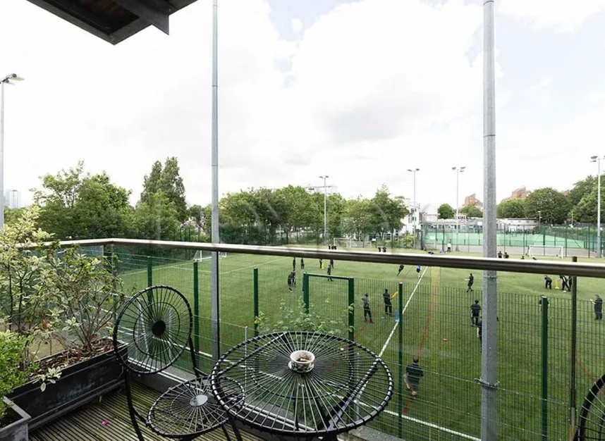 Douglas Path, Canary Wharf, E14, photo 8
