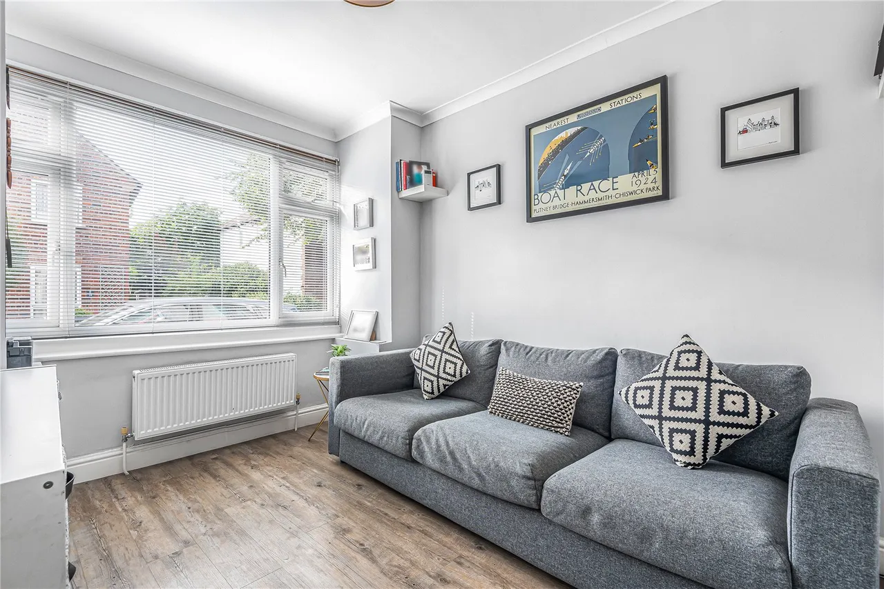 Stanley Gardens Road, Teddington, TW11 8SY, photo 2