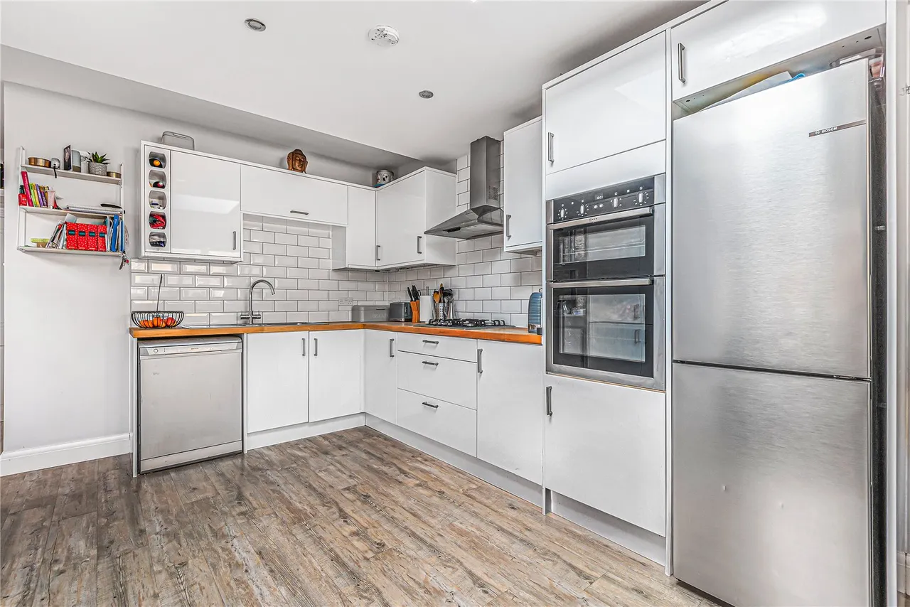 Stanley Gardens Road, Teddington, TW11 8SY, photo 4