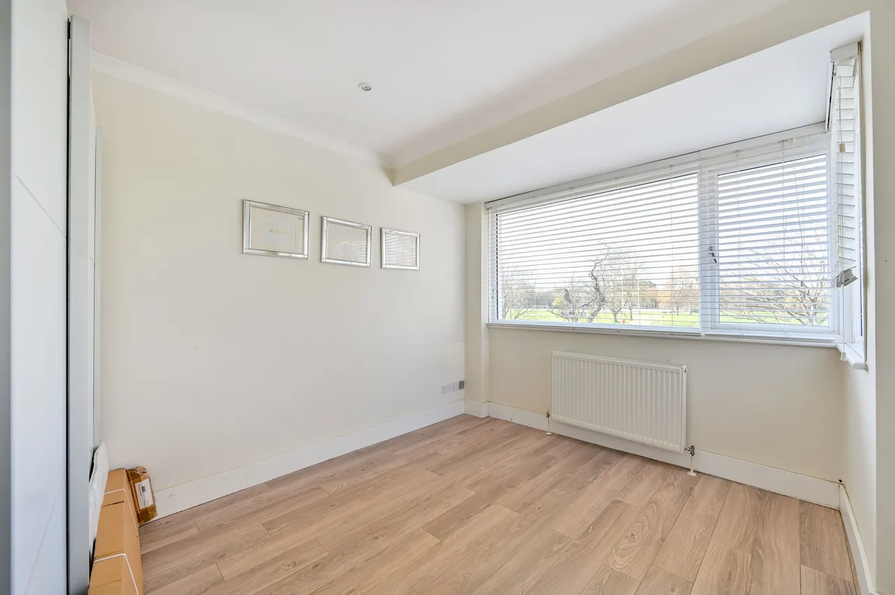 13 Windsor Avenue, New Malden, photo 10