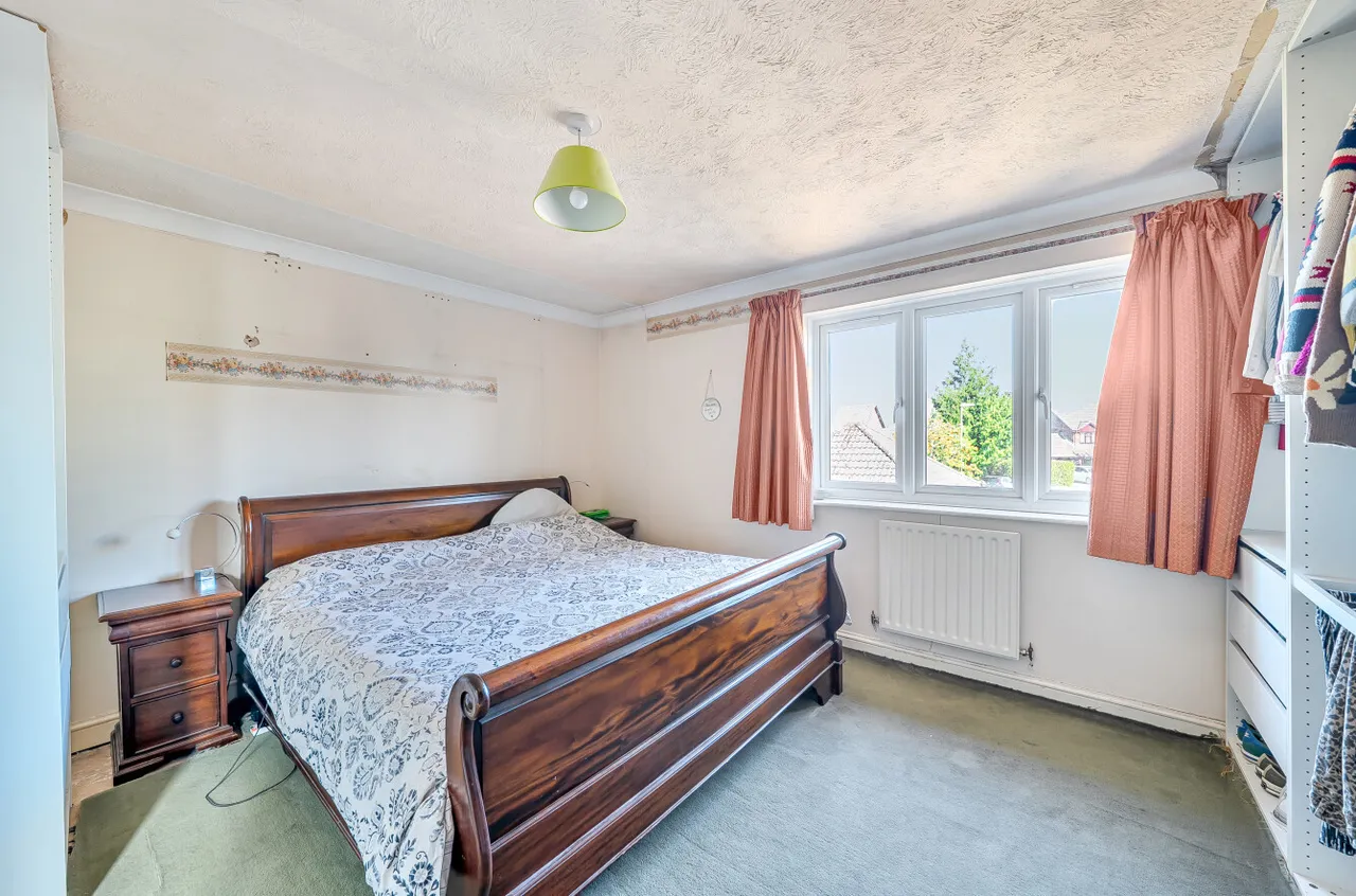 Locks Road, Locks Heath, SO31, photo 11