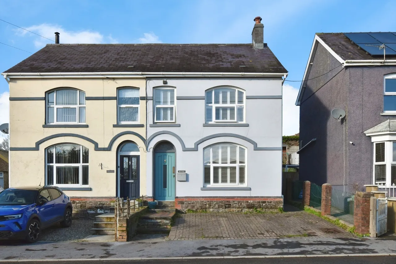 3 bed house for sale, Rhosmaen, Llandeilo, SA19