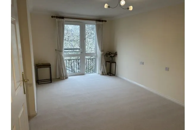 Station Road, Addlestone, KT15, photo 9