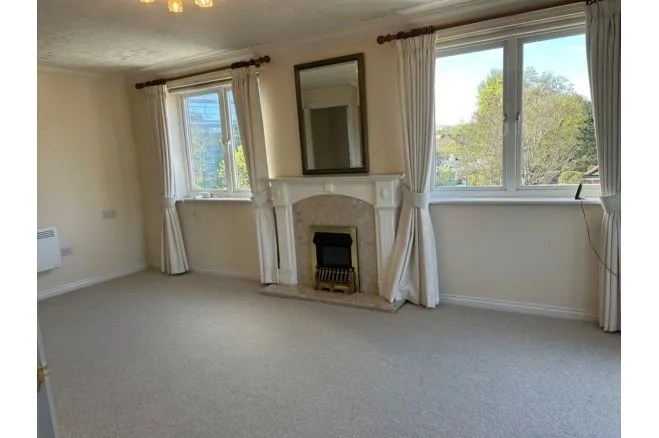 Station Road, Addlestone, KT15, photo 5