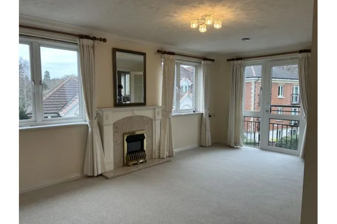 Station Road, Addlestone, KT15, photo 4