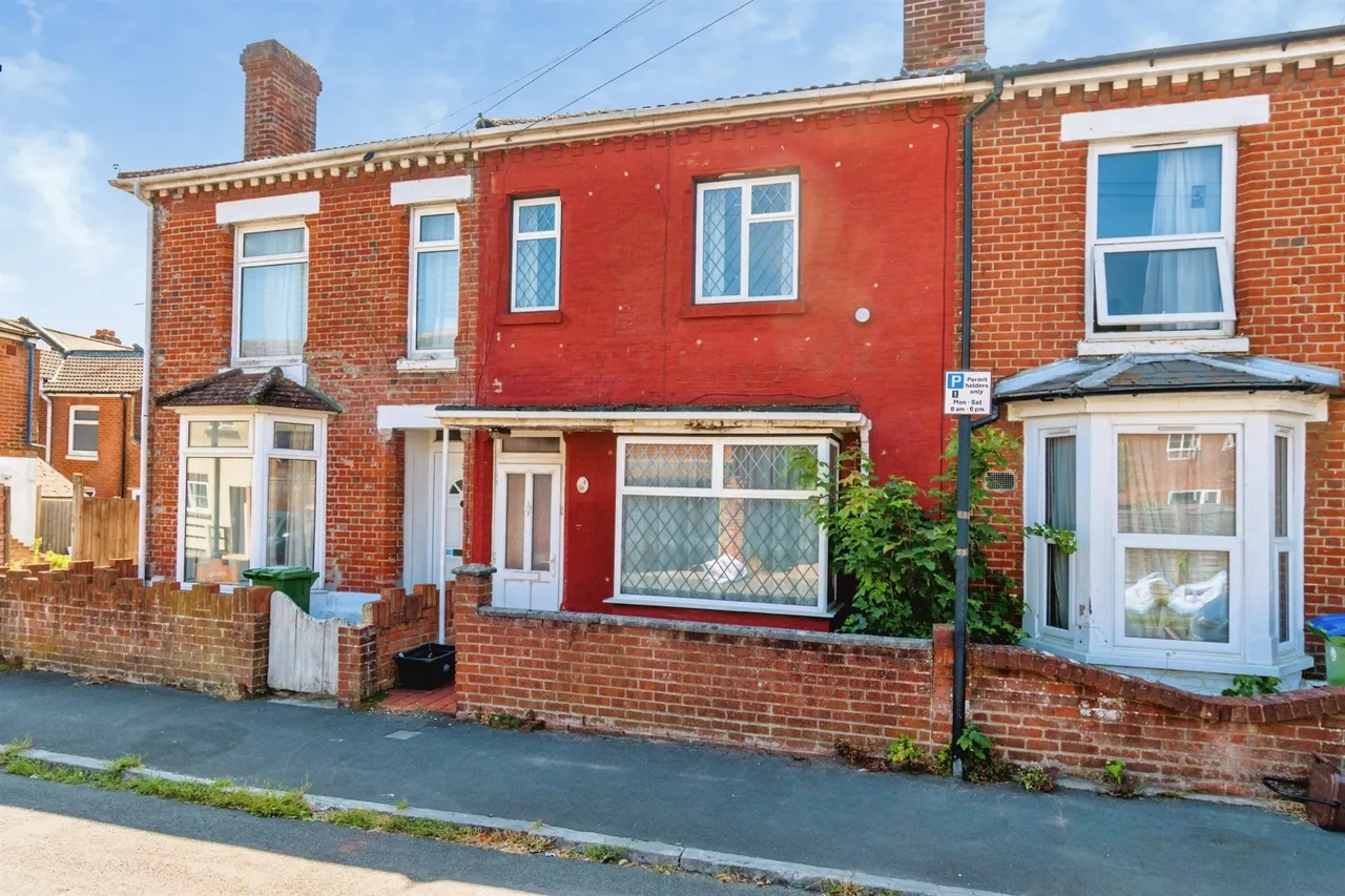 3 bed house for sale — Holt Road, Southampton