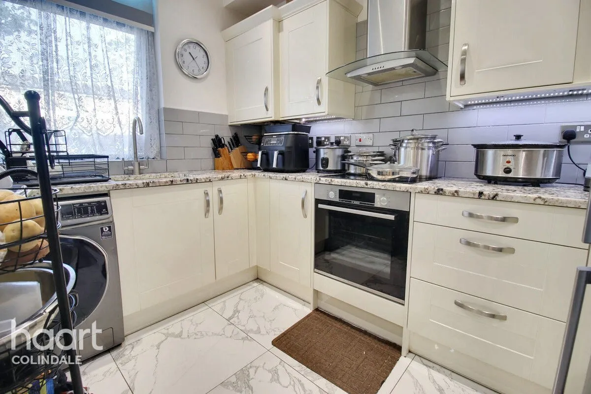 Holbeach Close, NW9, photo 3