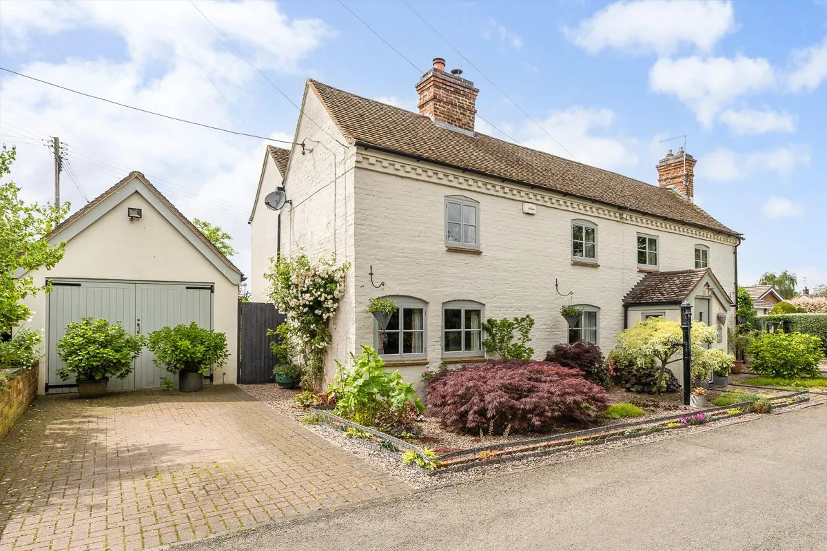 4 bed house for sale, The Cross, Ripple, GL20