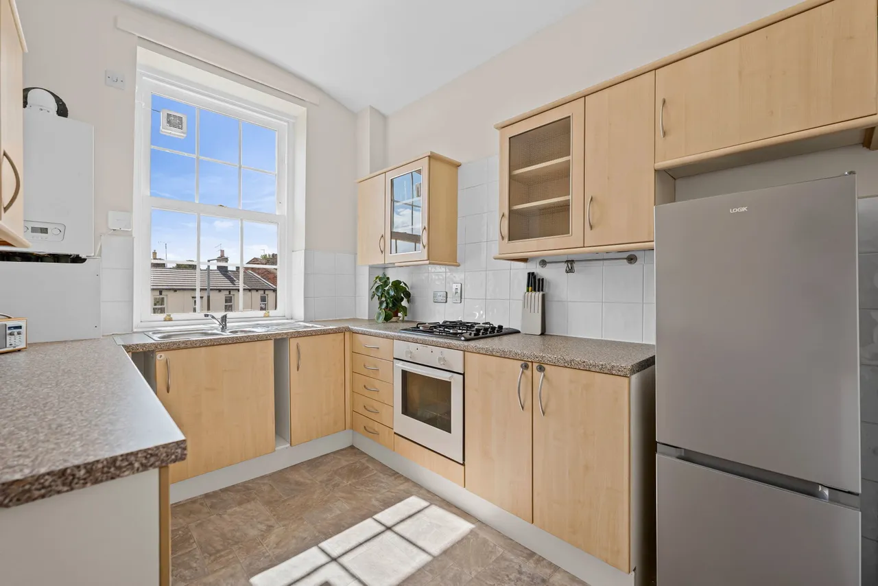 Fitzwilliam Street, Elsecar, S74, photo 4