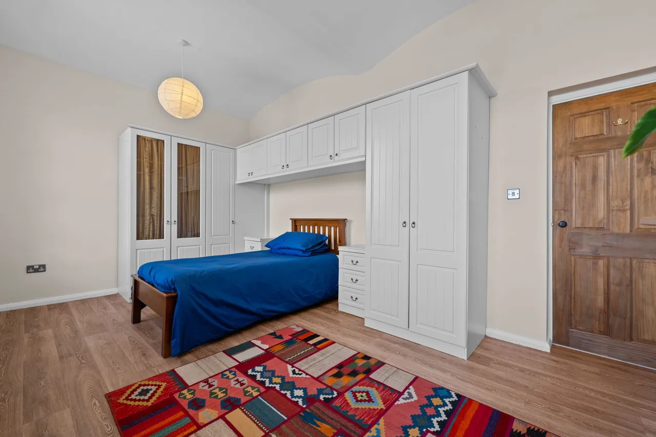 Fitzwilliam Street, Elsecar, S74, photo 9