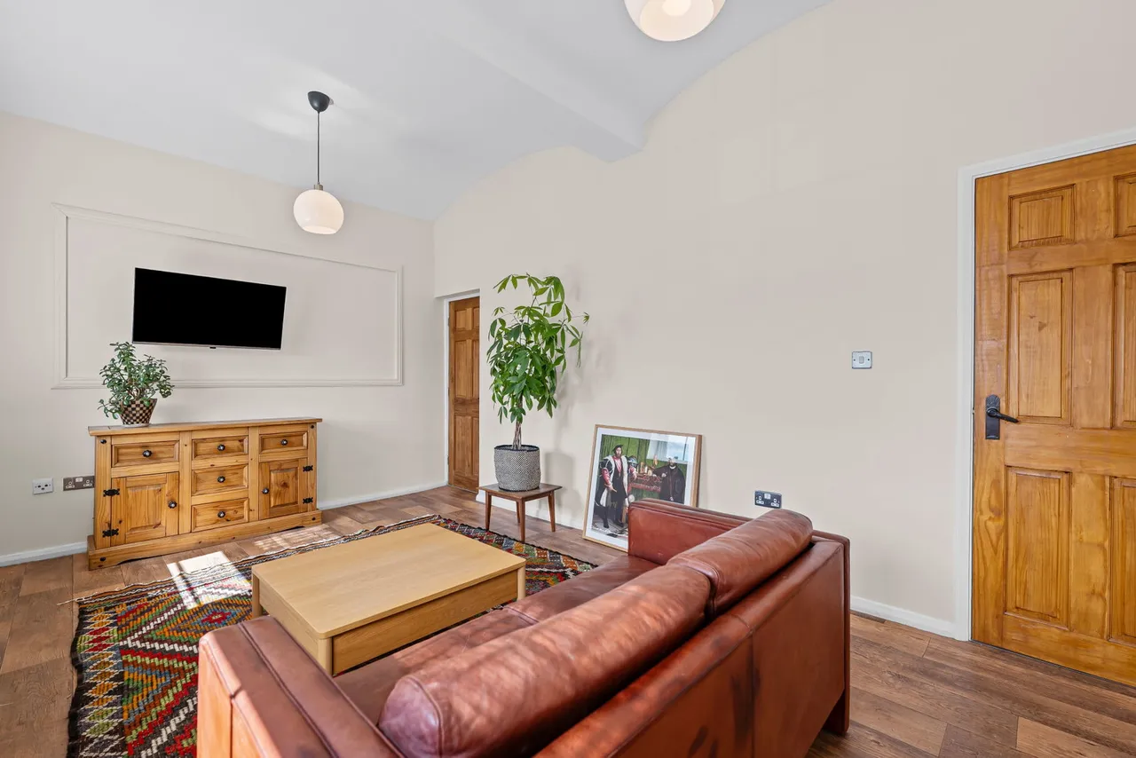 Fitzwilliam Street, Elsecar, S74, photo 5