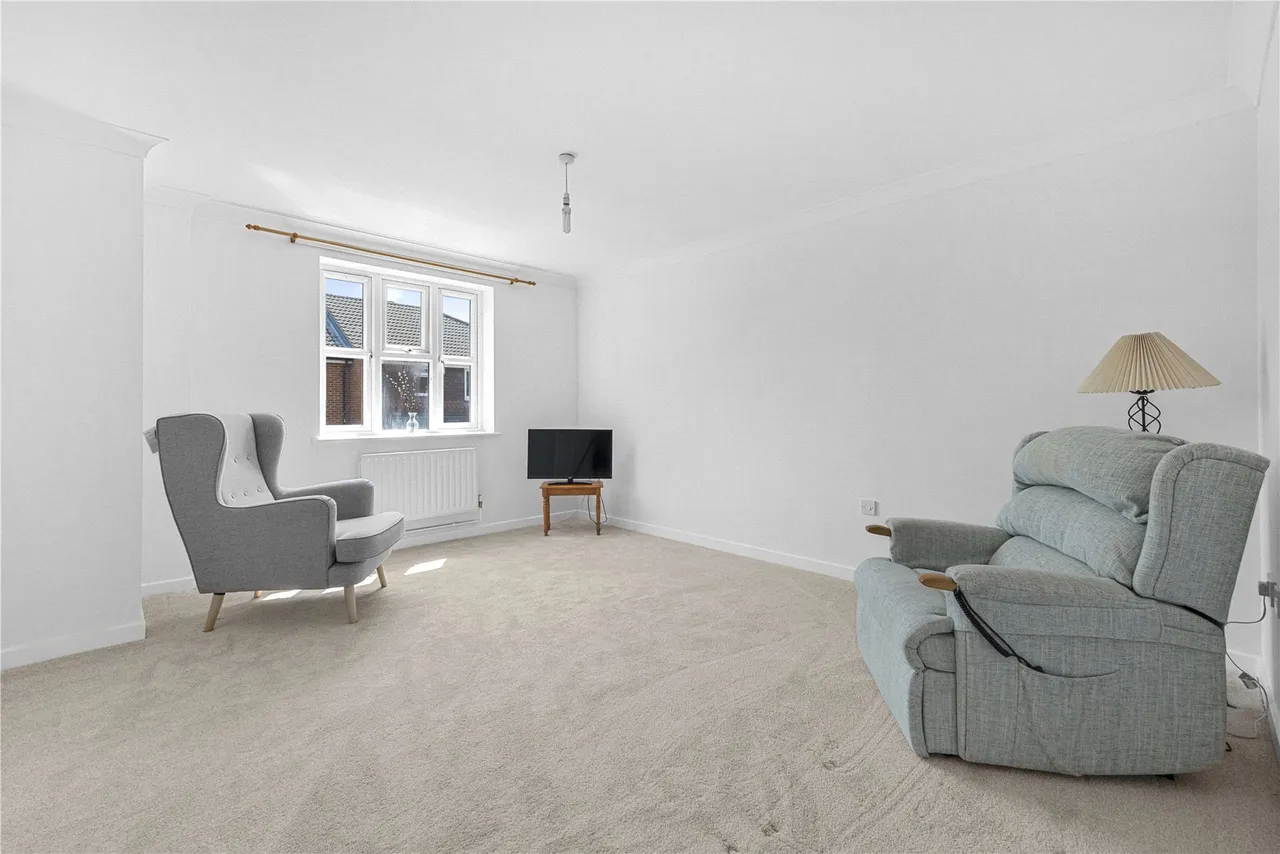 Hanger Court, Knaphill, GU21, photo 4