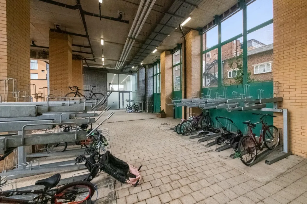 School Passage, Southall, UB1, photo 14