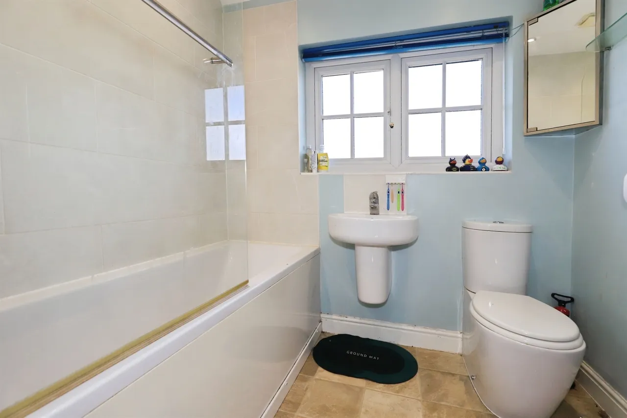 Northwick Terrace, Bilston, WV14, photo 16