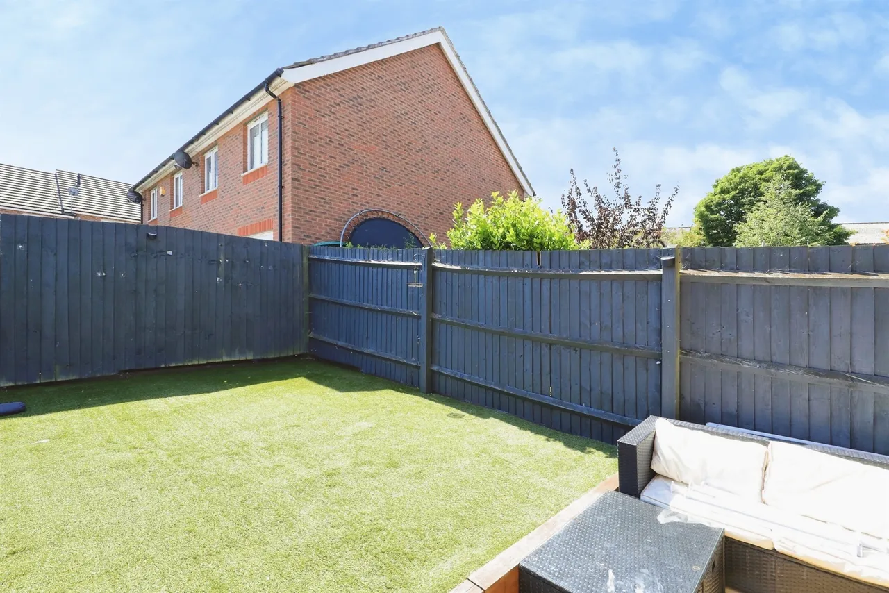 Northwick Terrace, Bilston, WV14, photo 17