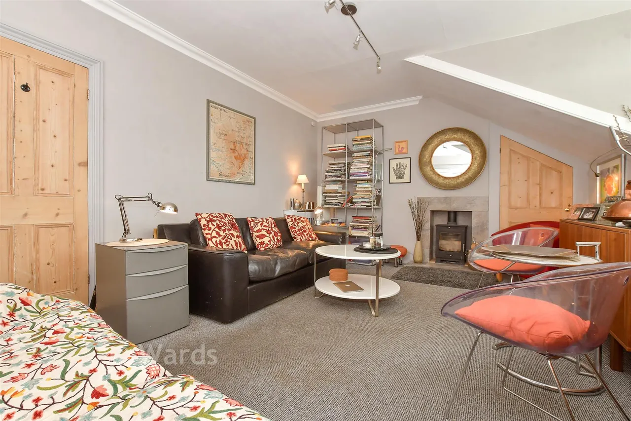 London Road, Deal, CT14, photo 2