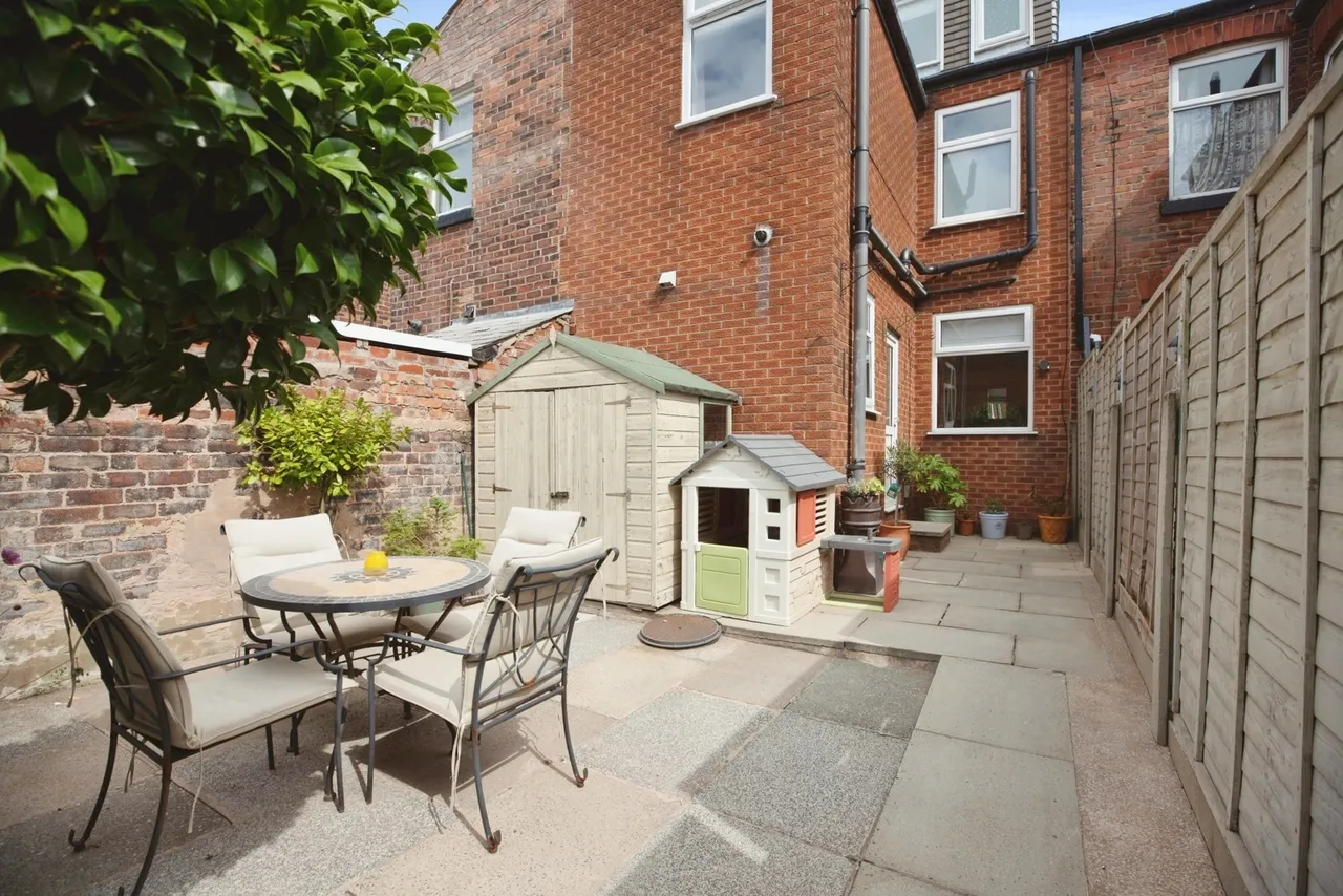 Eaves Lane, Chorley, Lancashire, PR6, photo 8