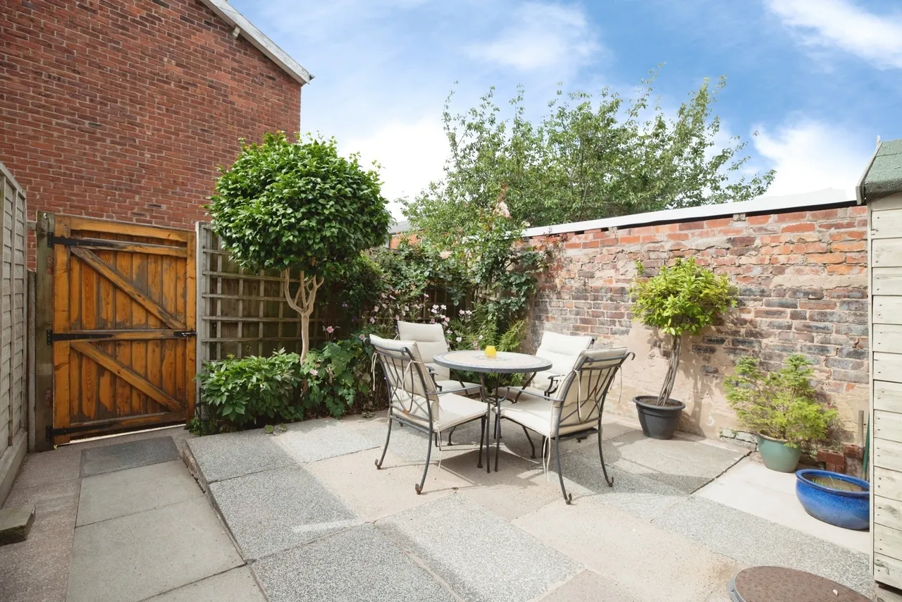 Eaves Lane, Chorley, Lancashire, PR6, photo 7