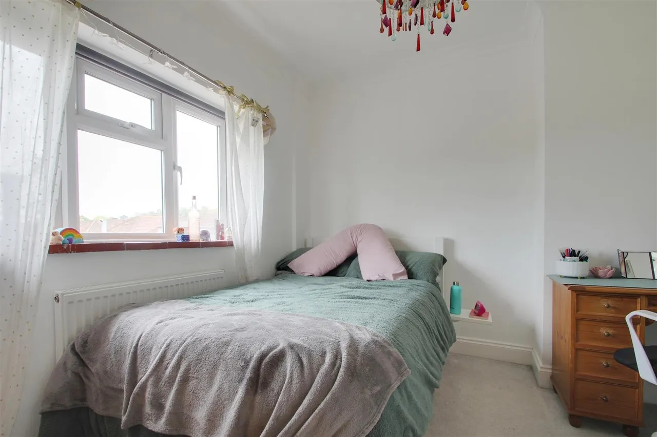 Cissbury Avenue, Worthing, photo 10