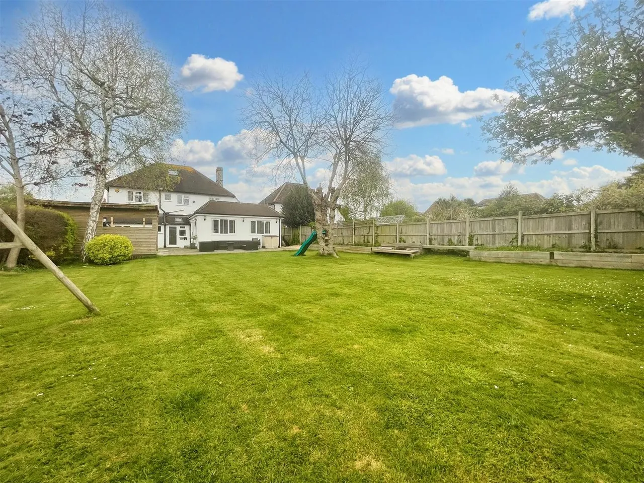 Cissbury Avenue, Worthing, photo 3
