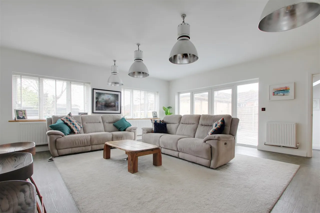 Cissbury Avenue, Worthing, photo 14
