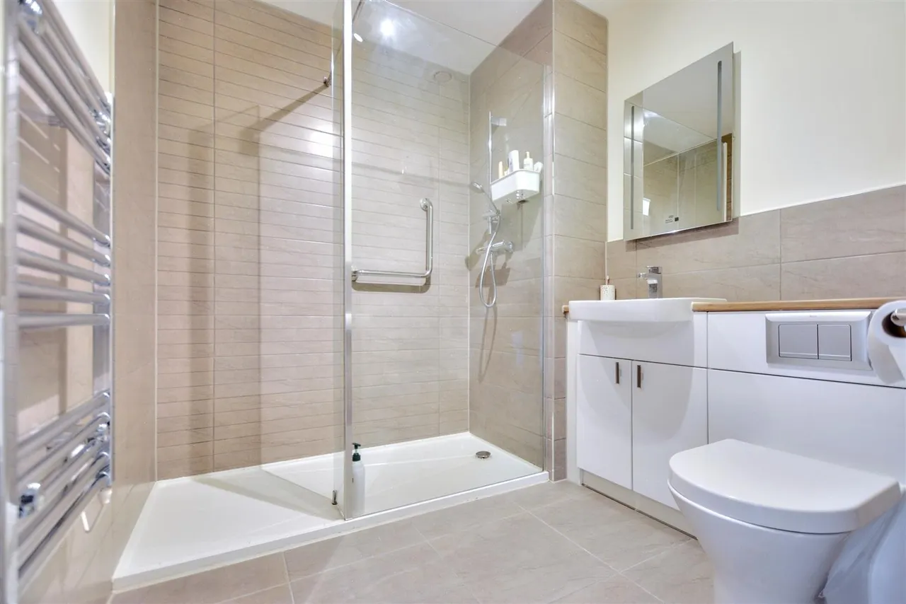 Hickings Lane, Stapleford, NG9, photo 3