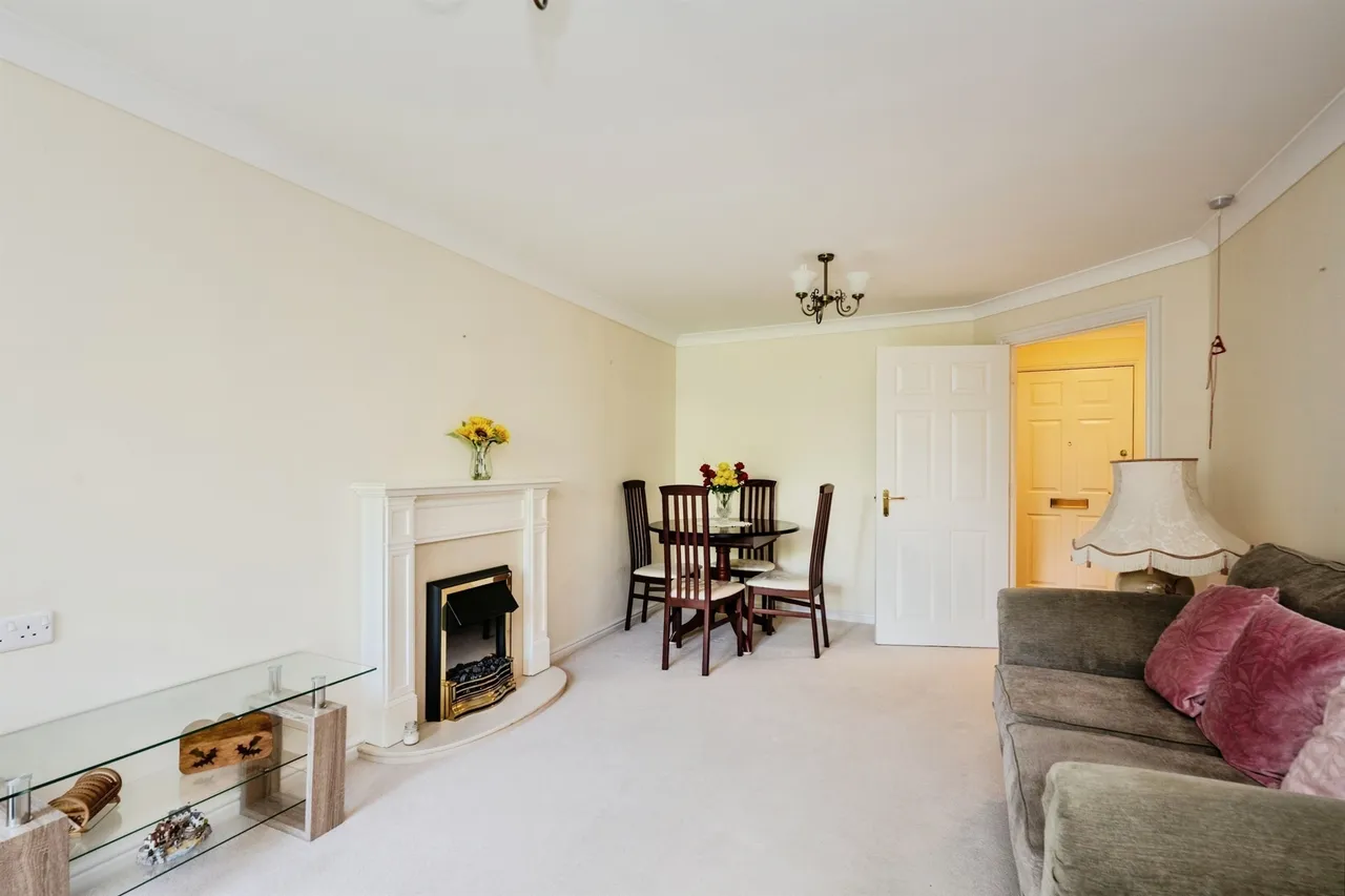 Alexandra Road, Swansea, SA4, photo 8