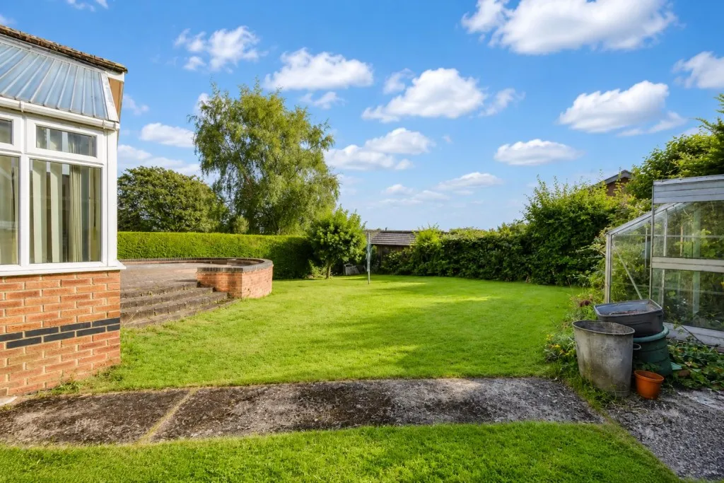 Hillcrest Gardens, Burton Joyce, photo 2