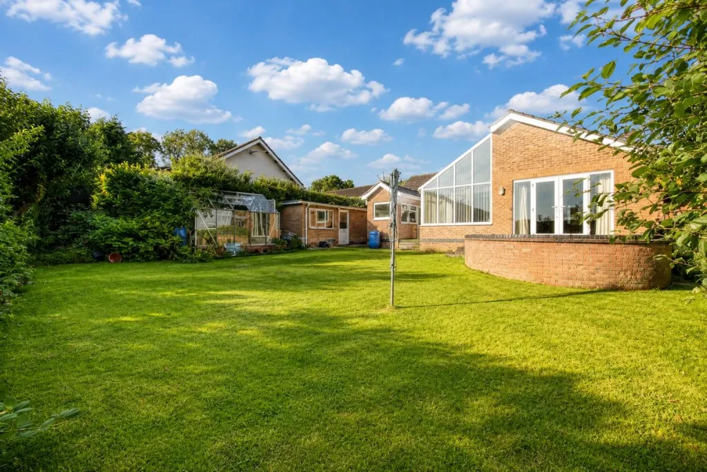 Hillcrest Gardens, Burton Joyce, photo 19