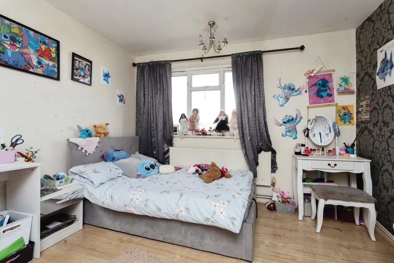 Stirling Close, Rainham, RM13, photo 12