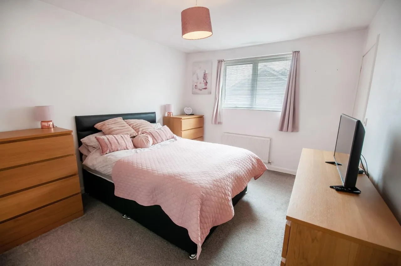 Market Street, Radcliffe, Manchester, M26 1HB, photo 4