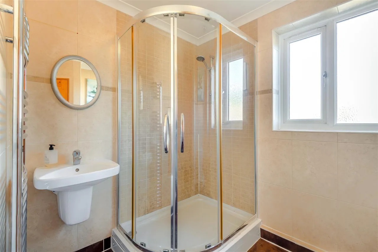 Middle Mill Road, East Malling, photo 7